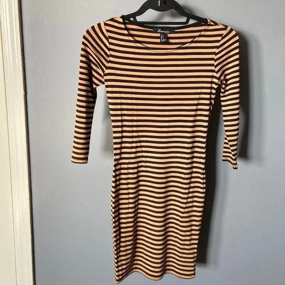 Forever 21 Dress π - Picture 1 of 3